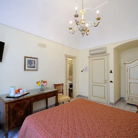 Del Duca 3* Амальфі